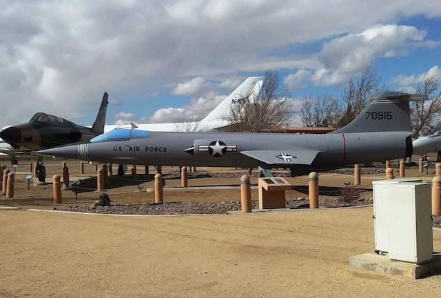 F-104C Starfighter, S/N 57-0915, Joe Davies Heritage Airpark, Plant 42, Palmdale, CA